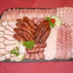 Wurst- und Schinkenplatten